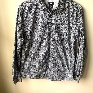 Unisex button up shirt - gray cheetah style shirt